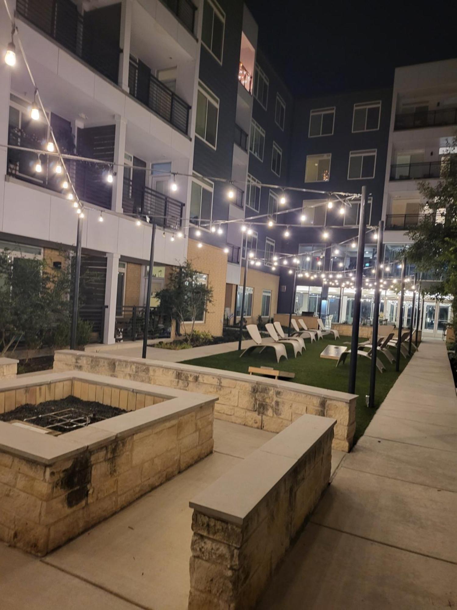 Beautiful Condo On Riverwalk W King Ste Free Parking Pet Friendly Centrally Located On The Riverwalk 샌안토니오 외부 사진